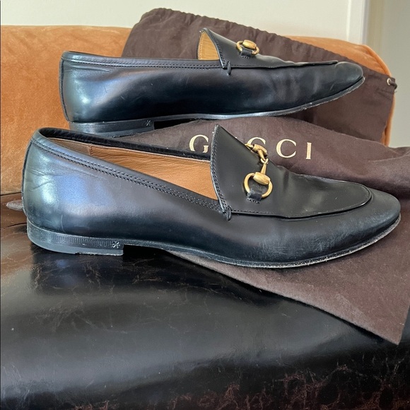Gucci Black Leather Loafers with Gold Detail - Picture 2 of 7